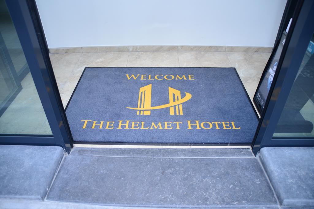 The Helmet Hotel Saint-Josse-ten-Noode Exterior foto